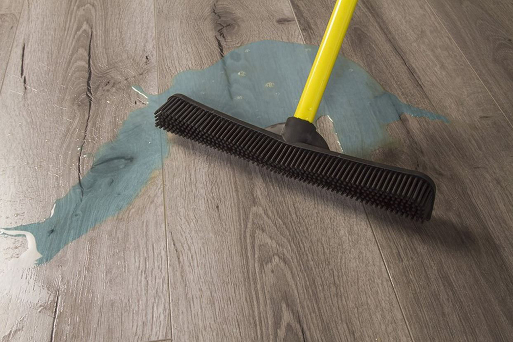 FURemover on wood