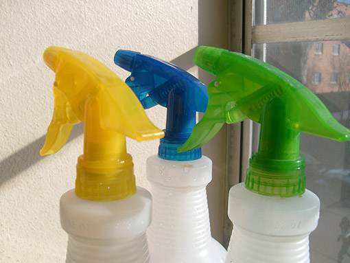 spray bottle cleaning protocols