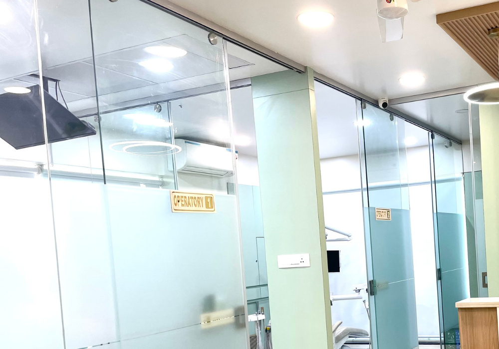 Don't Let Dirty Glass Dull Your Facility: Use Green Seal